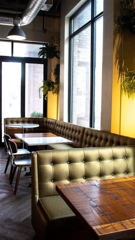 Nearby_Dining at Holmes Beverly, Beverly, 01915