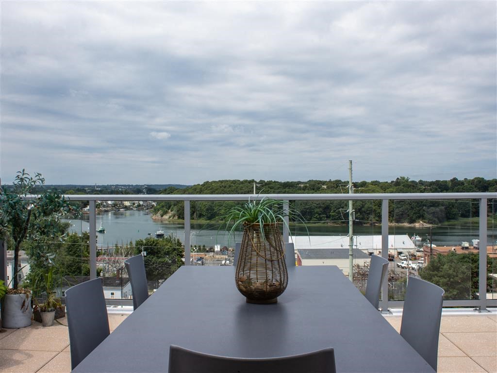 Rooftop_Dining at Holmes Beverly, Beverly, MA, 01915