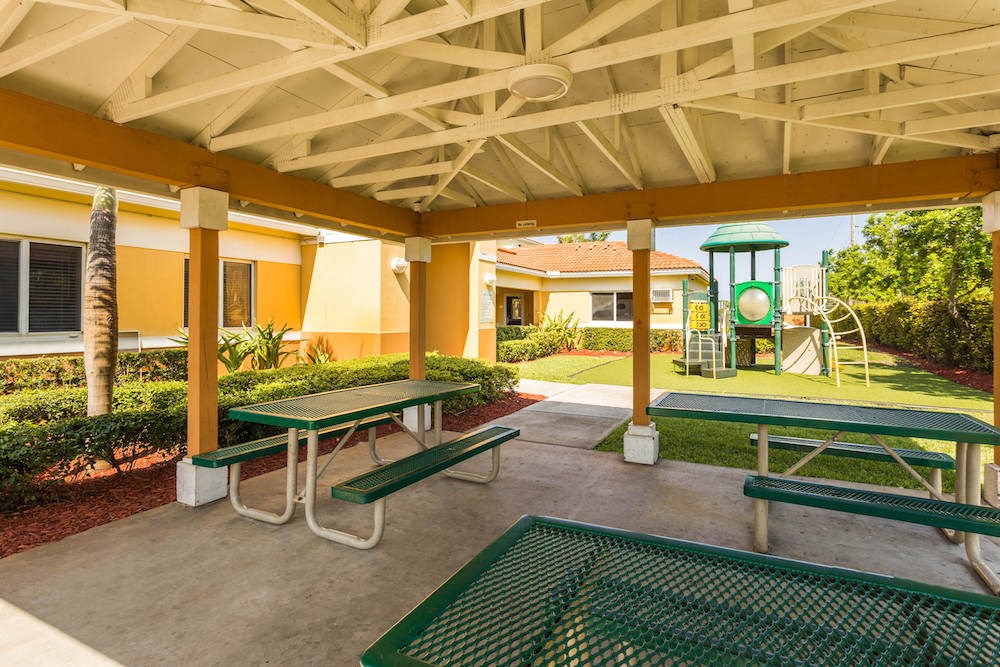BBQ and picnic pavilion at Tallman Pines