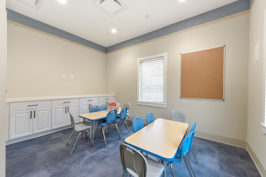 Acclaim At Alexandria