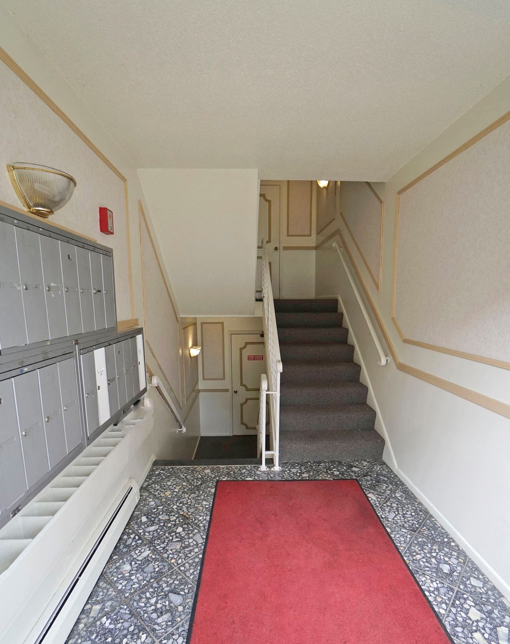 Bellaire Estates entry