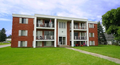 Bellaire Estates Exterior, White Bear Lake, Minnesota