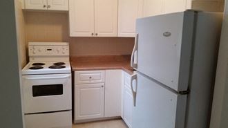 50 Walmer Road 1-2 Beds Apartment for Rent