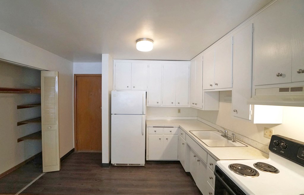 English Conway Kitchen, St. Paul, Minnesota