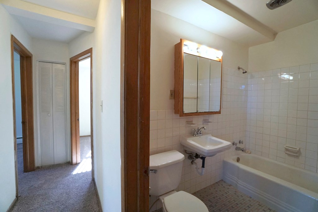 English Conway Bedroom, St. Paul, Minnesota