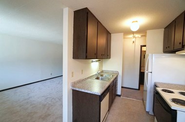 1845 Old Hudson Rd. 1-2 Beds Apartment for Rent - Photo Gallery 1
