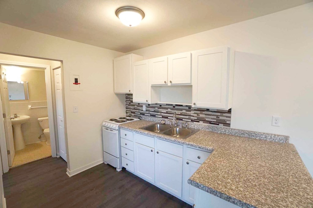 Adrian Street Flats Kitchen, St. Paul, Minnesota