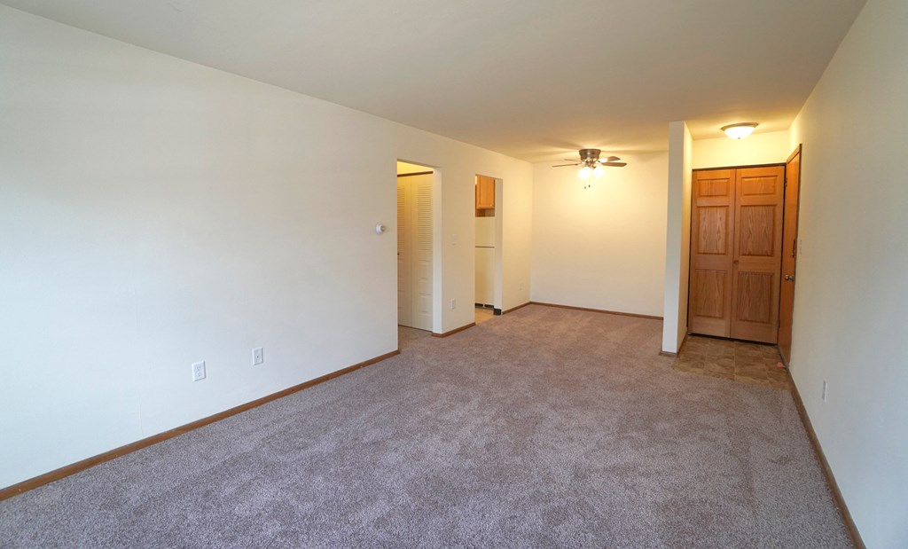 Adrian Place Bedroom, St. Paul, Minnesota