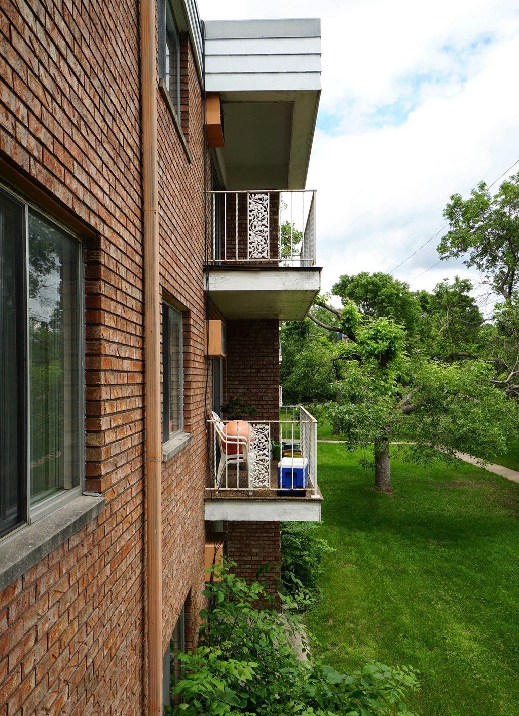 Charlton Place - Exterior