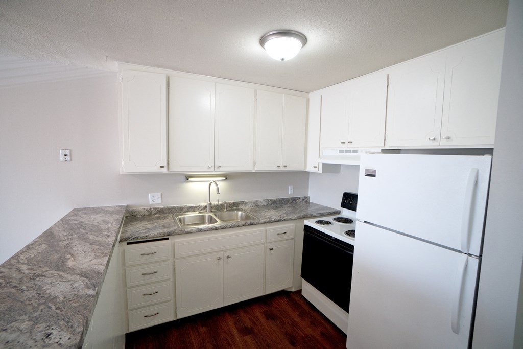 Brewster Place Kitchen, St. Paul, Minnesota