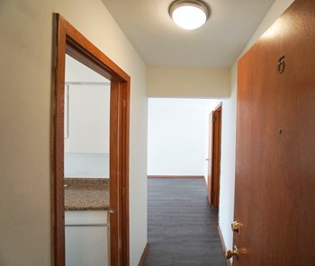 Como Court - 2 Bedroom - Photo Gallery 7