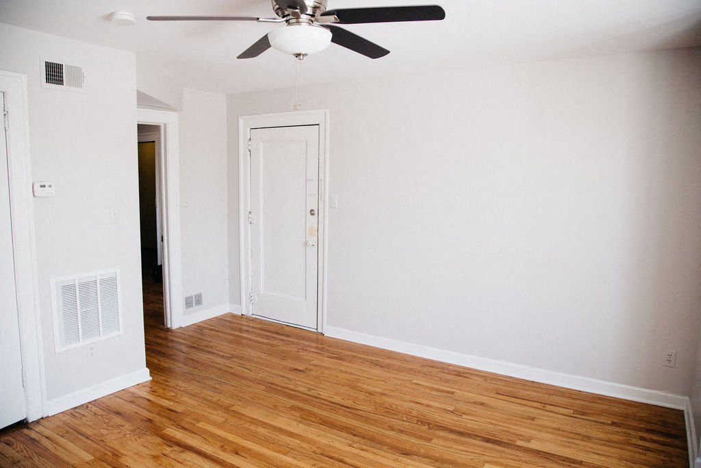 Hardwood floors and ceiling fans