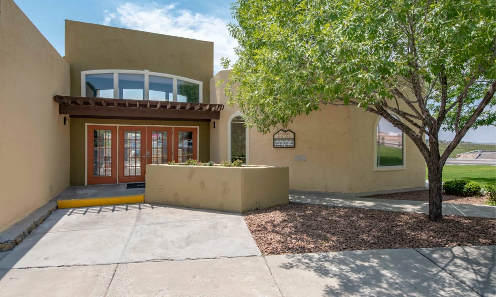 Cuestas Apartment Homes Las Cruces, NM Exterior Leasing Office