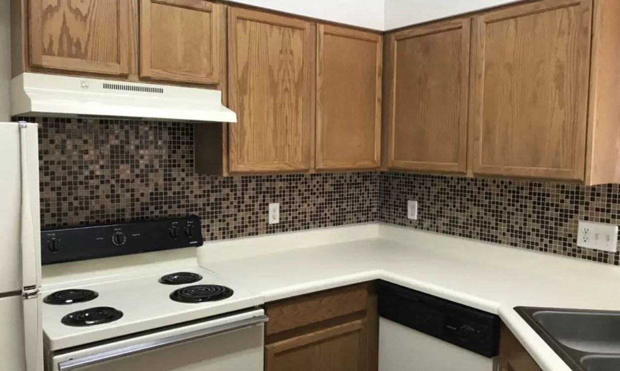 Cuestas Apartment Homes Las Cruces, NM Kitchen 2