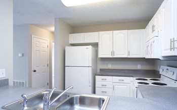 Spacious kitchen at Karen Lake Kitchen with appliances at Karen Lake - Photo Gallery 5