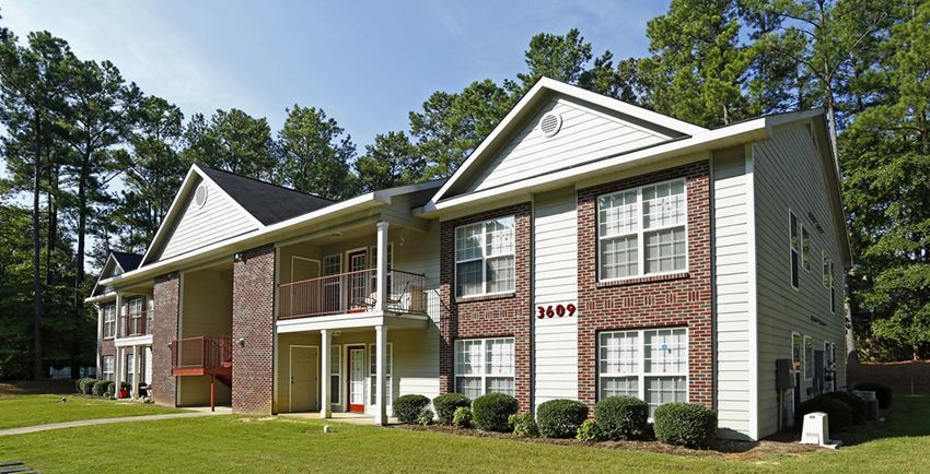 Residential Building Exterior at Karen Lake Apartments in Fayetteville North Carolina - Photo Gallery 1