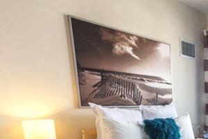 Queen Size Bed Large Bedroom Layout