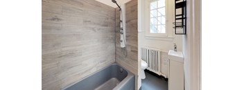 Unfurnished 1 Bedroom - 1 Bath