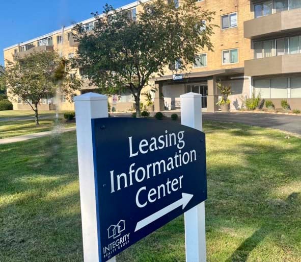 Leasing Center sign
