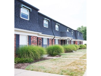 2065 St Andrews Drive #911 1-3 Beds Apartment, Townhouse for Rent - Photo Gallery 2