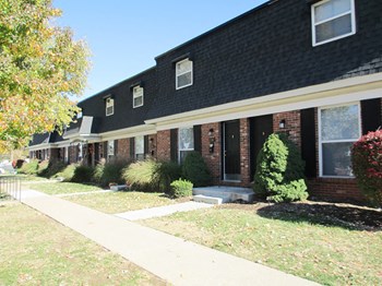 2065 St Andrews Drive #911 1-3 Beds Apartment, Townhouse for Rent - Photo Gallery 3