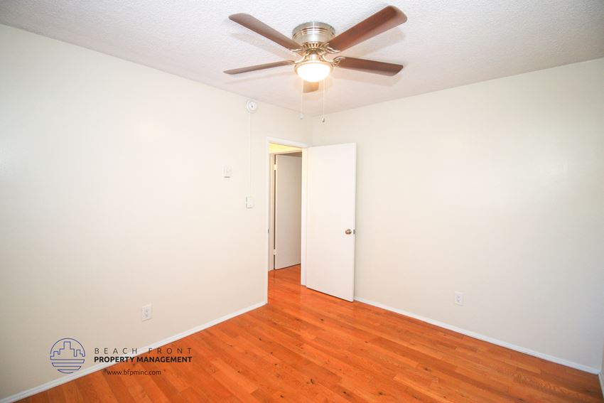 24431-24433 Hawthorne Blvd. 1-2 Beds Apartment for Rent - Photo Gallery