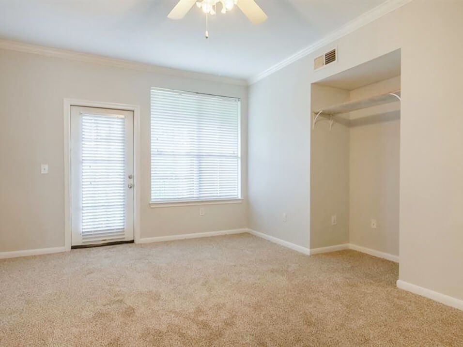 apartment living room in Baton Rouge