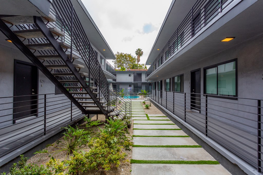 Path to outdoor pool