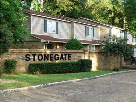 R425 - 6701 Dickens Ferry Road #124 2 Beds Apartment for Rent