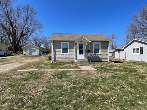 816 S Logan Ave 2 Beds Apartment for Rent