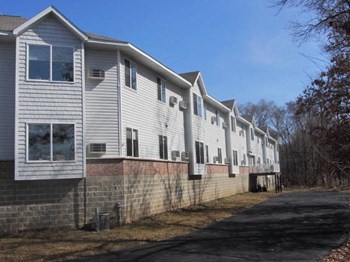 500 Wisconsin Street N 1-2 Beds Apartment for Rent - Photo Gallery 2