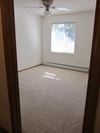 1 Bedroom, 1 Bathroom w/den/balc (Ont-B)