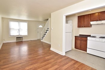 101 E. Camden Ave. 2 Beds Apartment for Rent - Photo Gallery 3