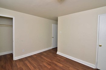 101 E. Camden Ave. 2 Beds Apartment for Rent - Photo Gallery 2