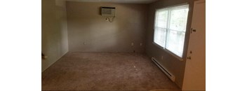 2 Bedrooms, 1 Bathroom