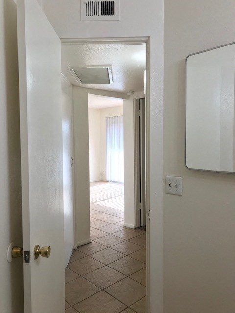 840 N Alvernon Way Studio-2 Beds Apartment for Rent - Photo Gallery 9