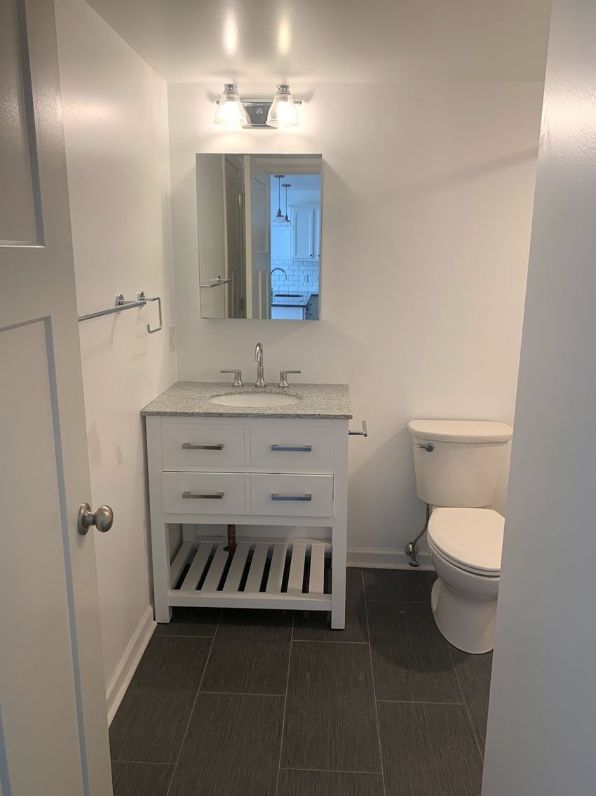 1 Bedroom 1 Bathroom - Small