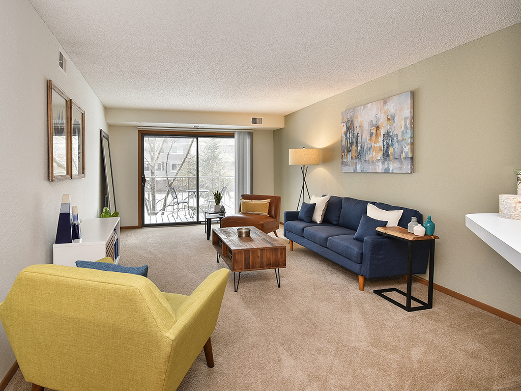 Westwind Apartments - Living Room