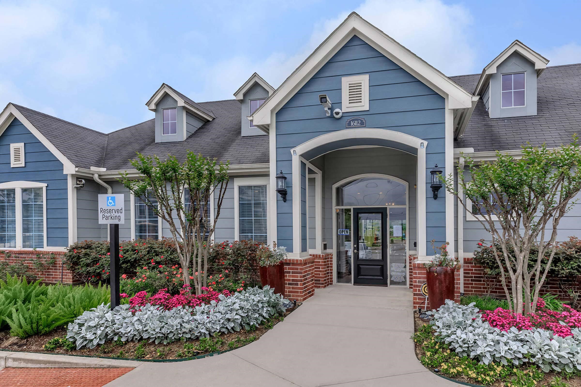 Allora Spring Cypress Apartments, 4910 Spring Cypress Road, Spring, TX