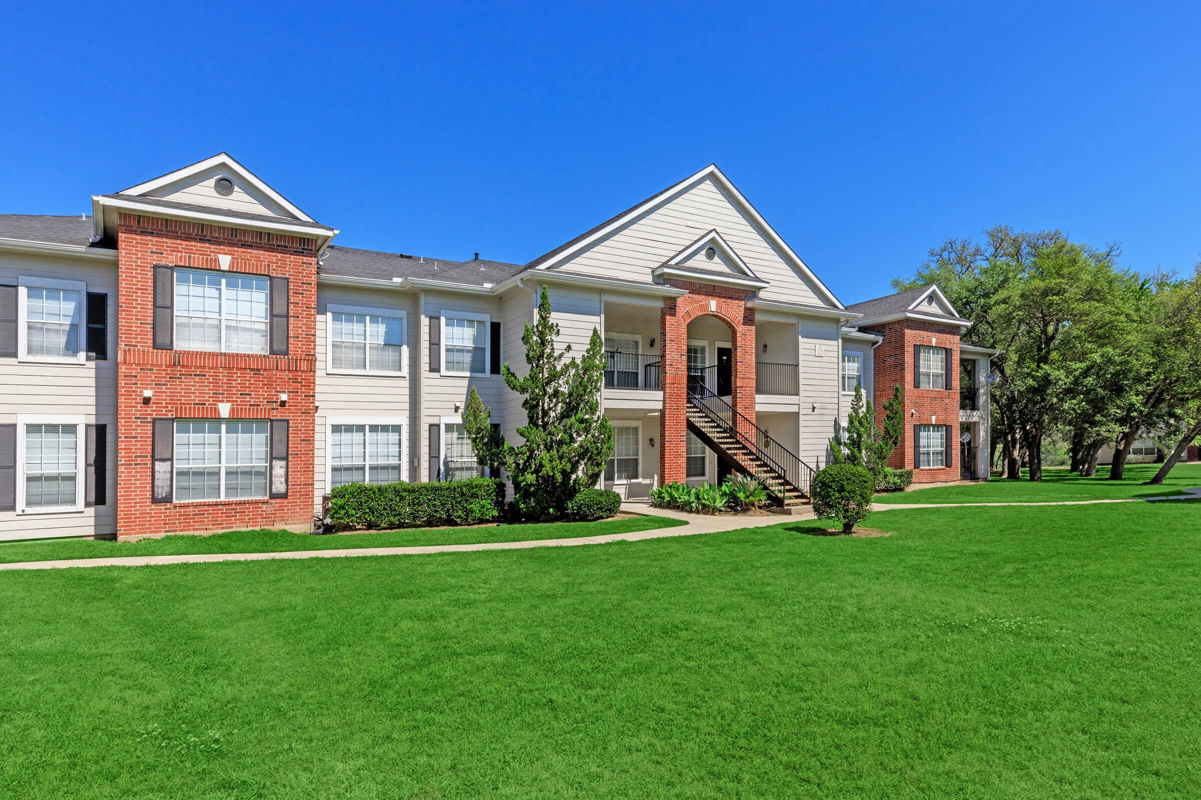The Life At Emerald Oaks Apartments, 7440 Hwy 6, Hitchcock, TX RENTCafé