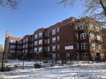 7027 -7033 S Indiana Avenue 1 Bed Apartment for Rent - Photo Gallery 2