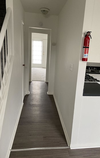 Williamsburg East Apartments