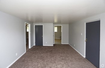 2236 Ransdell Street 2 Beds Apartment for Rent - Photo Gallery 2