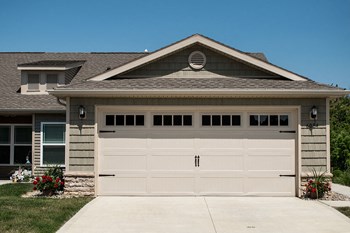 Simpsonville SC Apartment Rentals Redwood Simpsonville Neely Ferry Road Exterior - Photo Gallery 2