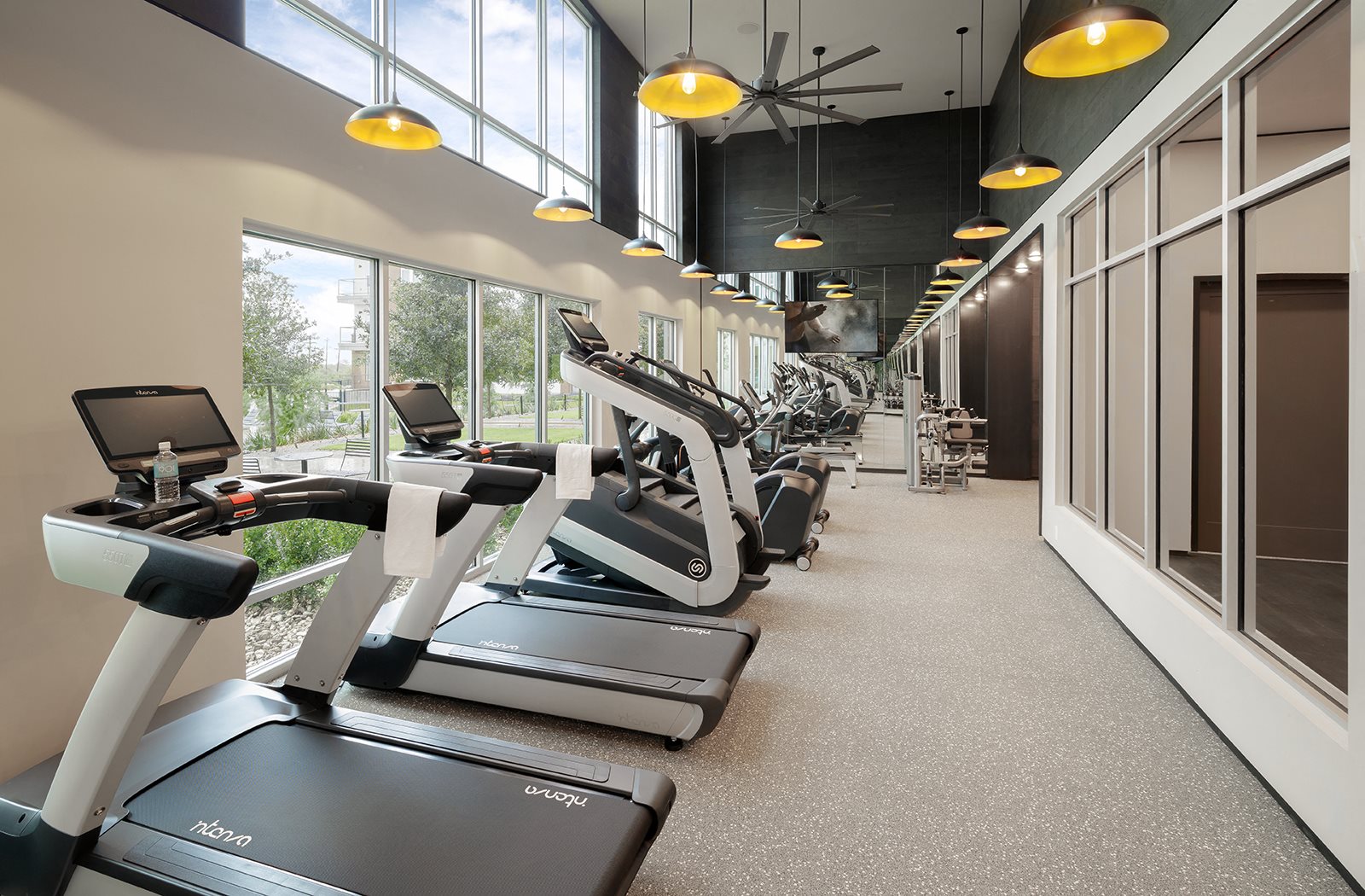 Bexley Landing Apartments in Euless, TX