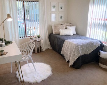 2901 Portage Bay West 1-4 Beds Apartment for Rent - Photo Gallery 2