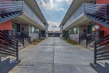 620-624 Aerick St. 1-2 Beds Apartment for Rent - Photo Gallery 4