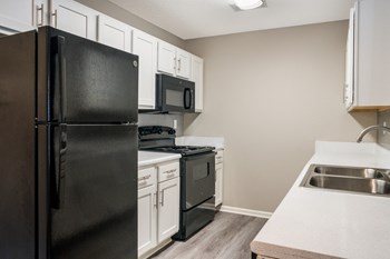 100 Park Ridge Drive 1-3 Beds Apartment for Rent - Photo Gallery 5