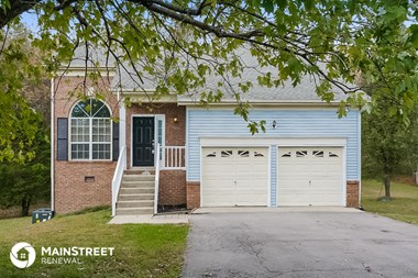 1705 Pine Crest Ct 3 Beds Apartment for Rent