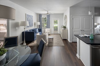 Model Living Room - Photo Gallery 5